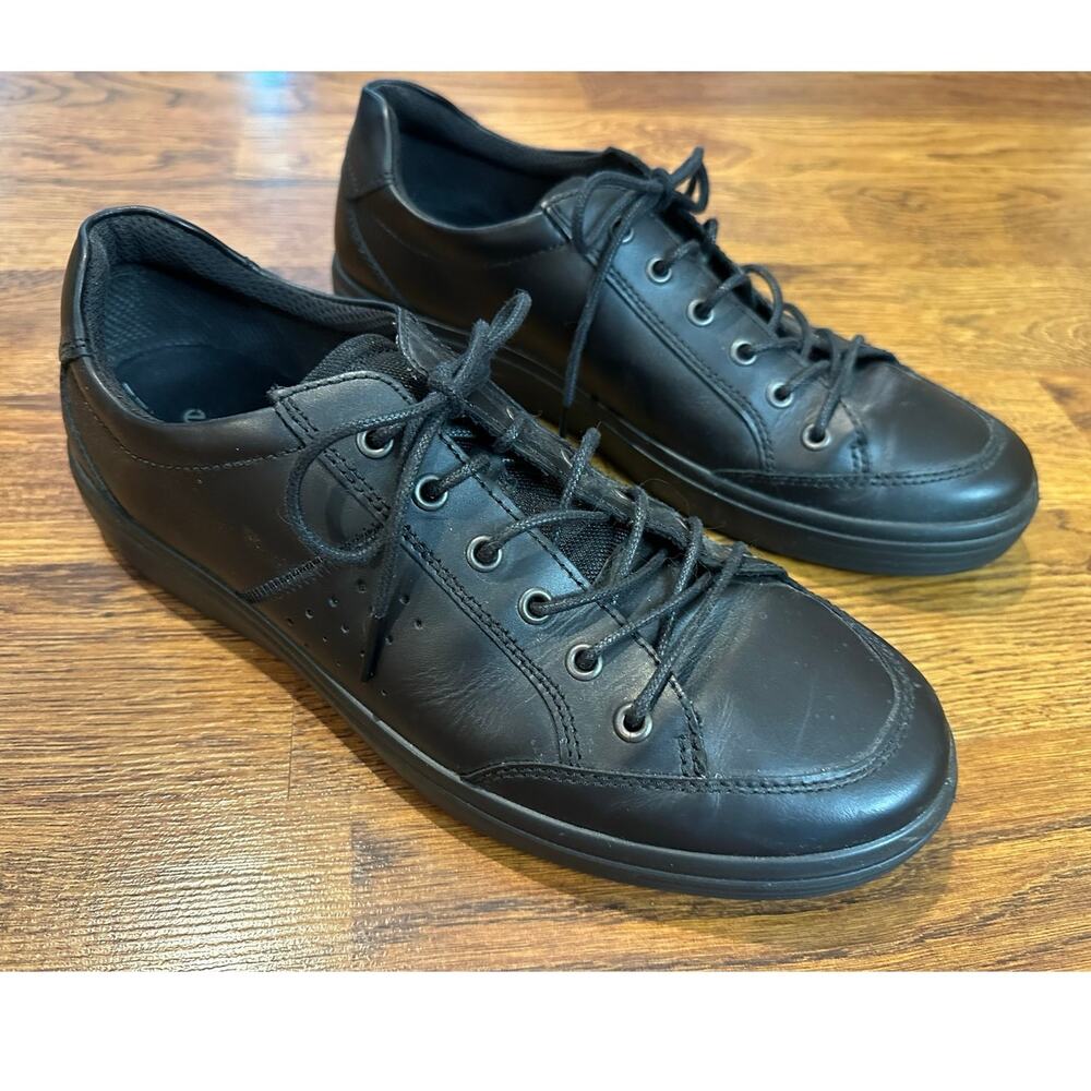 ECCO Soft Classic Men's Leather Sneakers Black Lace Up Size 10 Comfort Shoes
